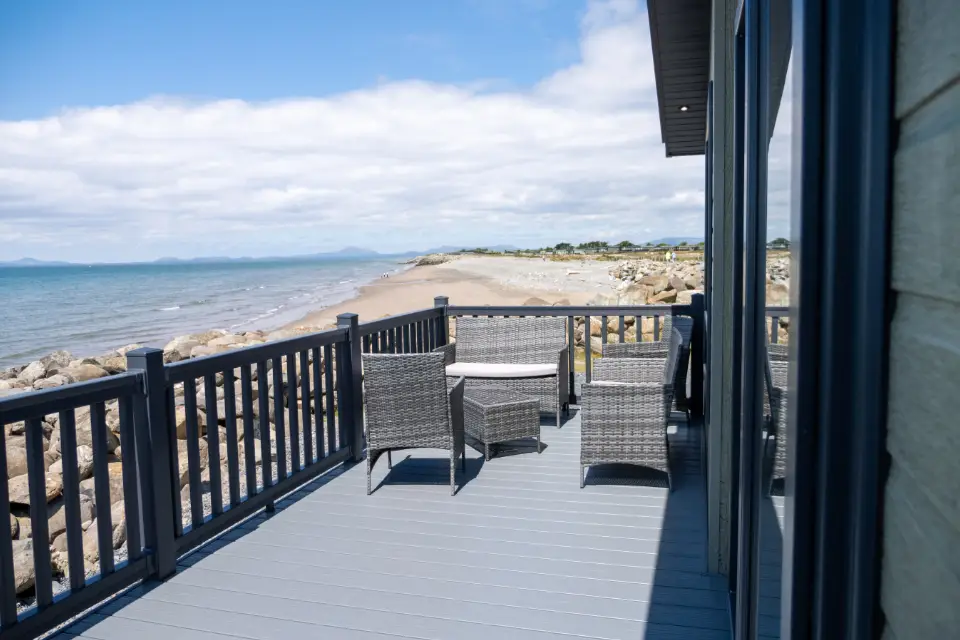 Inside Willerby Malton caravan holiday accommodation