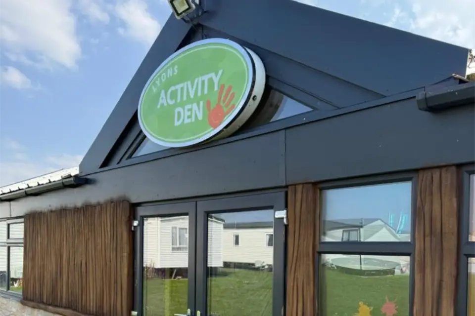 activity den robin hood