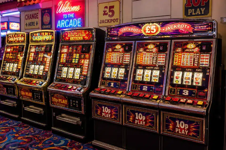 Classic arcade slots with £5 jackpots