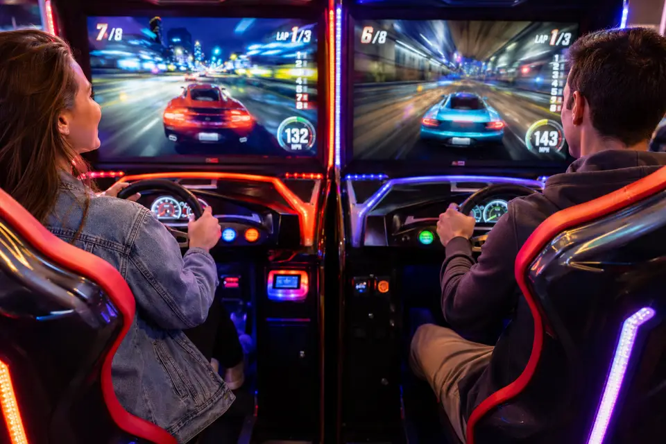 Racing games - couple in competition